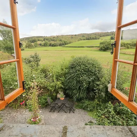 Holiday home The Shippen Rusland